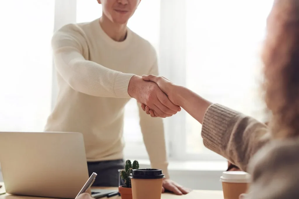 Top 7 Side Hustle Jobs Making Waves in the US in 2025